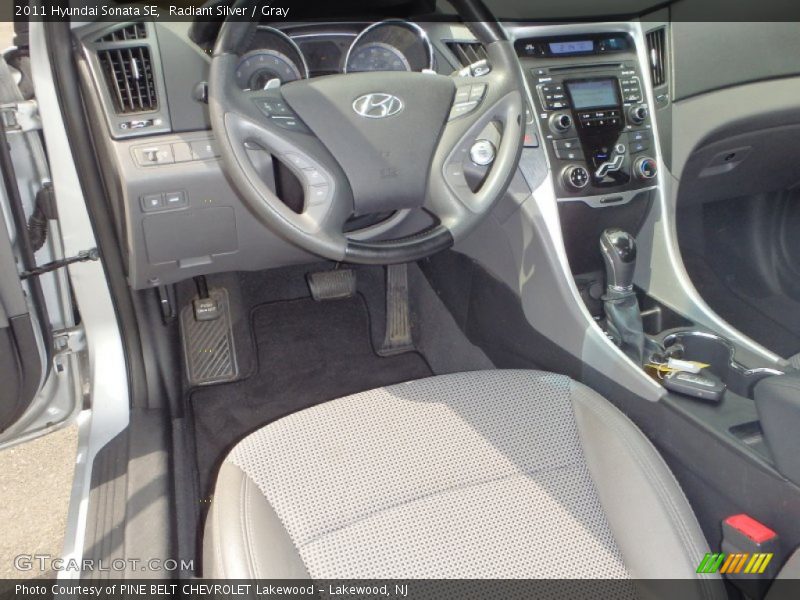 Radiant Silver / Gray 2011 Hyundai Sonata SE
