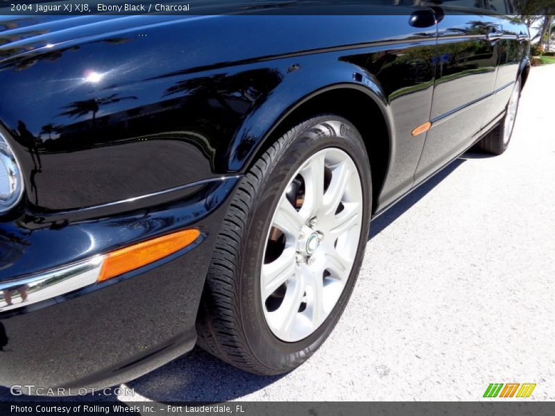 Ebony Black / Charcoal 2004 Jaguar XJ XJ8