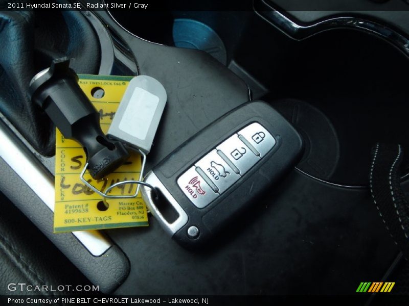 Radiant Silver / Gray 2011 Hyundai Sonata SE