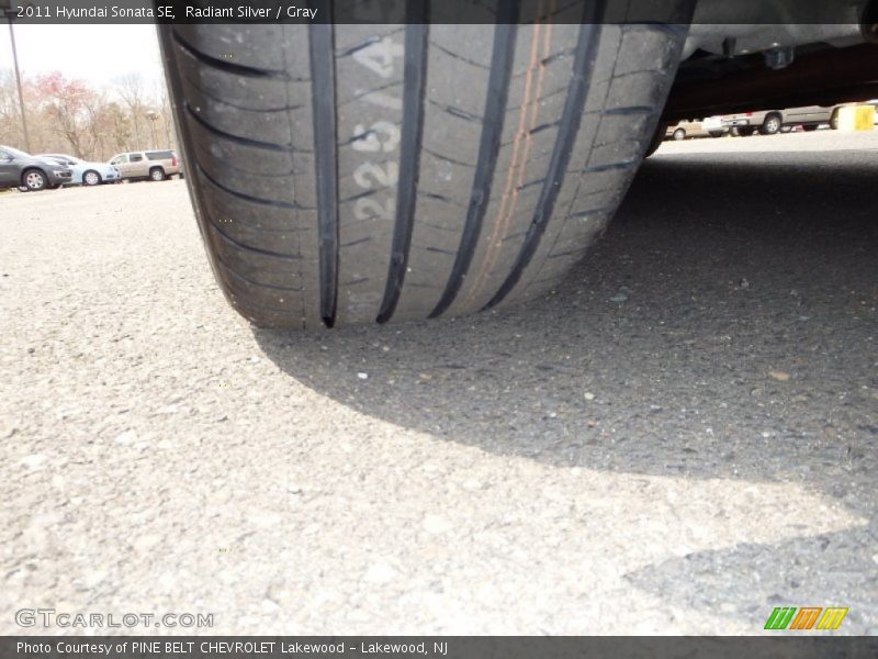 Radiant Silver / Gray 2011 Hyundai Sonata SE
