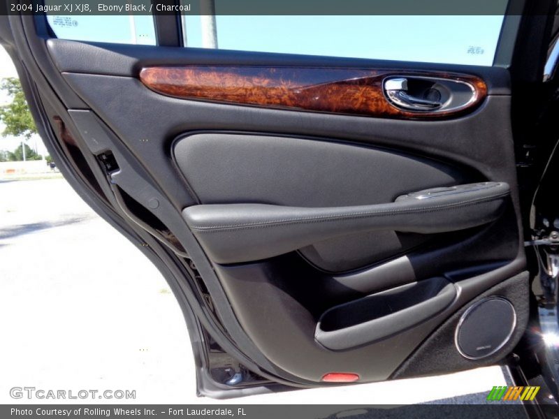 Door Panel of 2004 XJ XJ8