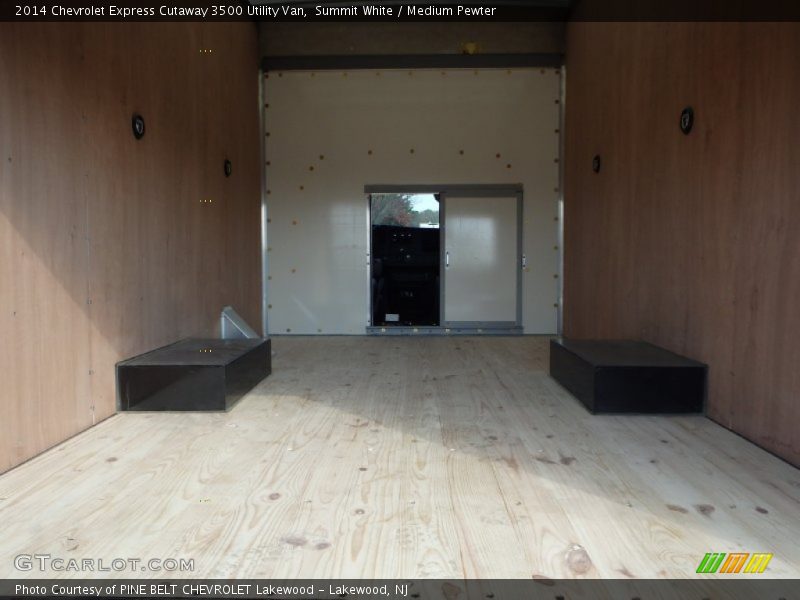 Summit White / Medium Pewter 2014 Chevrolet Express Cutaway 3500 Utility Van