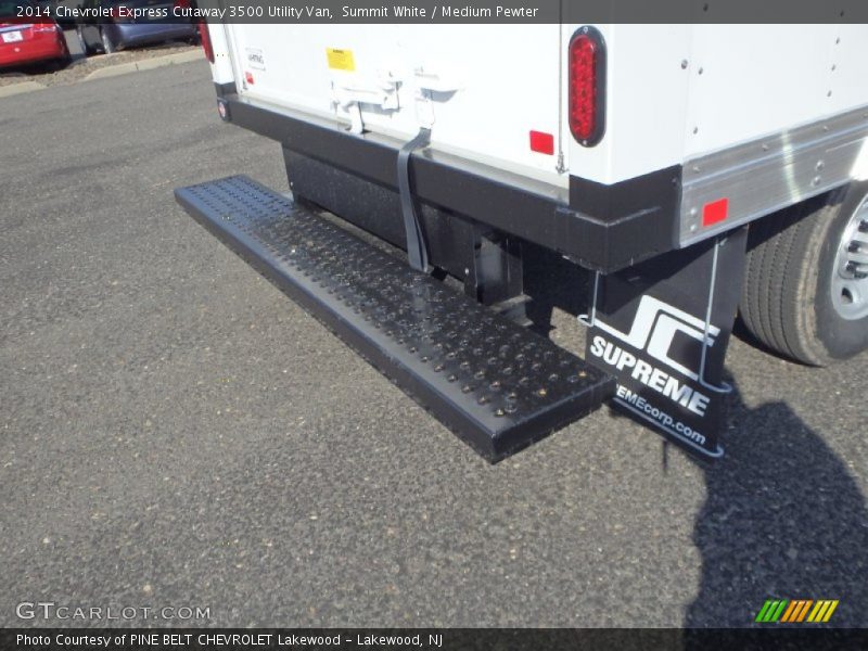 Summit White / Medium Pewter 2014 Chevrolet Express Cutaway 3500 Utility Van