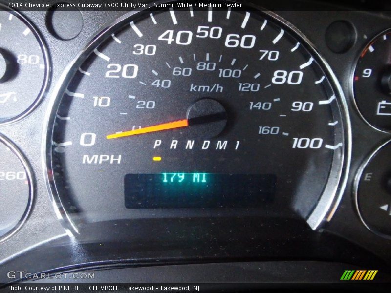 Summit White / Medium Pewter 2014 Chevrolet Express Cutaway 3500 Utility Van