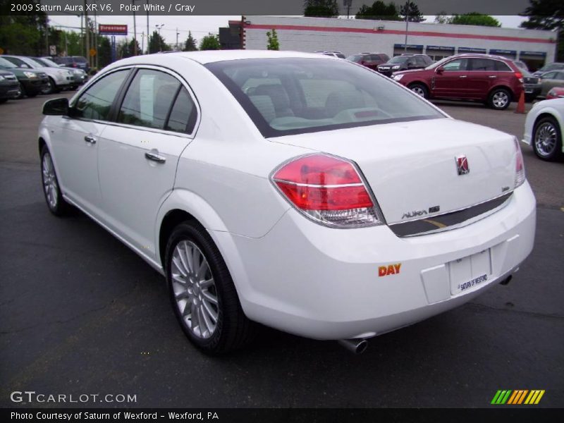 Polar White / Gray 2009 Saturn Aura XR V6