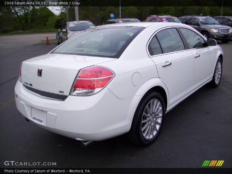 Polar White / Gray 2009 Saturn Aura XR V6