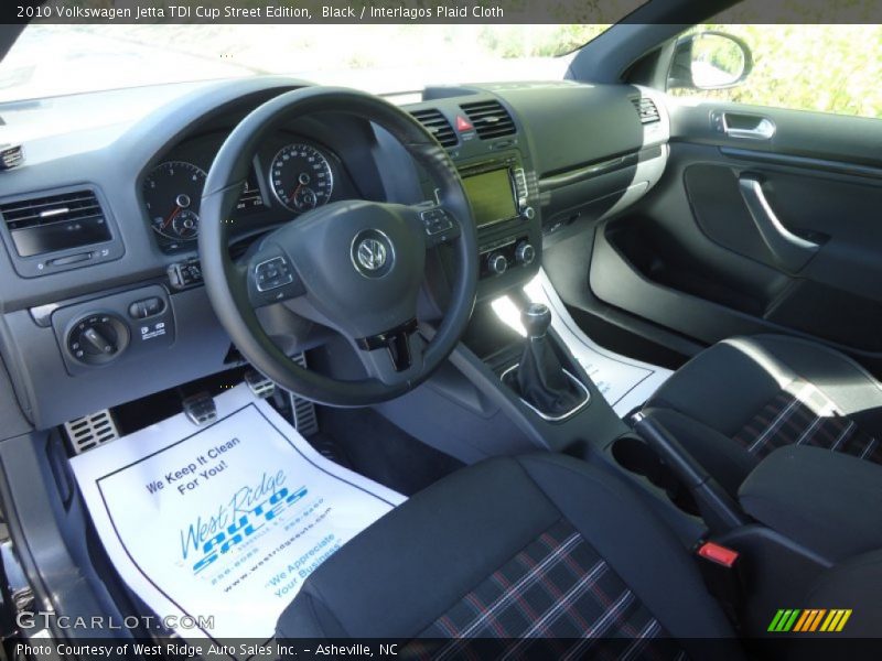  2010 Jetta TDI Cup Street Edition Interlagos Plaid Cloth Interior
