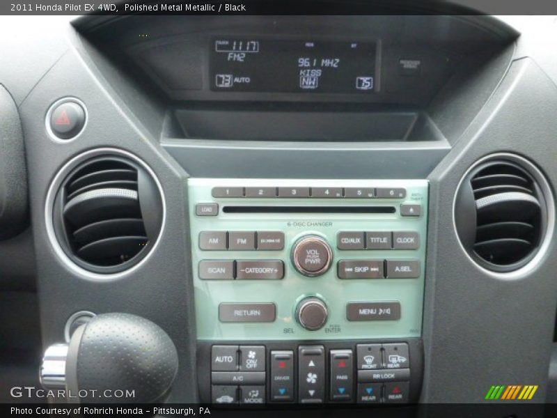 Polished Metal Metallic / Black 2011 Honda Pilot EX 4WD