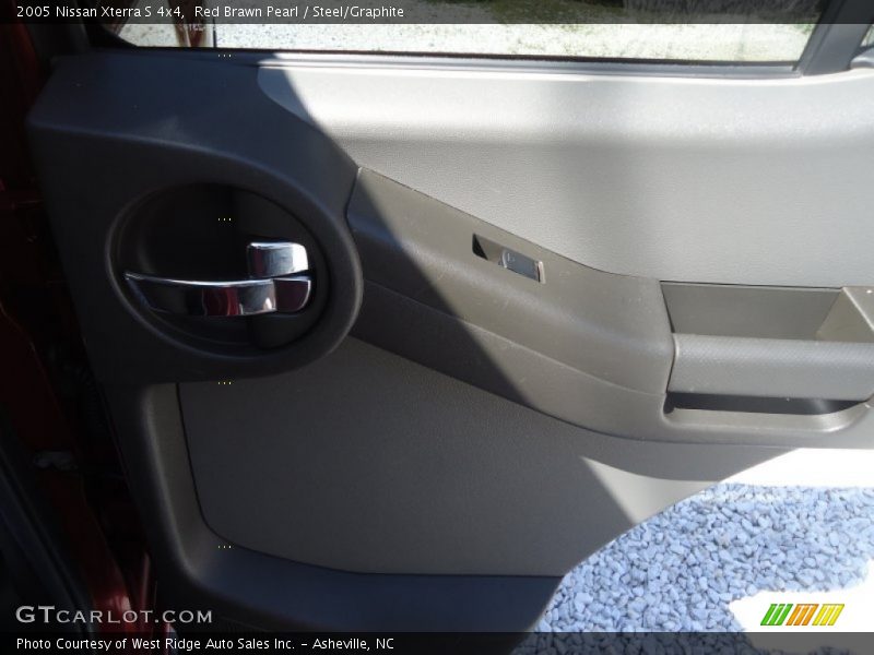 Red Brawn Pearl / Steel/Graphite 2005 Nissan Xterra S 4x4