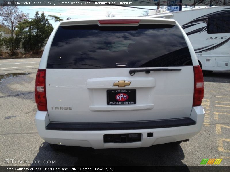 Summit White / Dark Titanium/Light Titanium 2007 Chevrolet Tahoe LS 4x4
