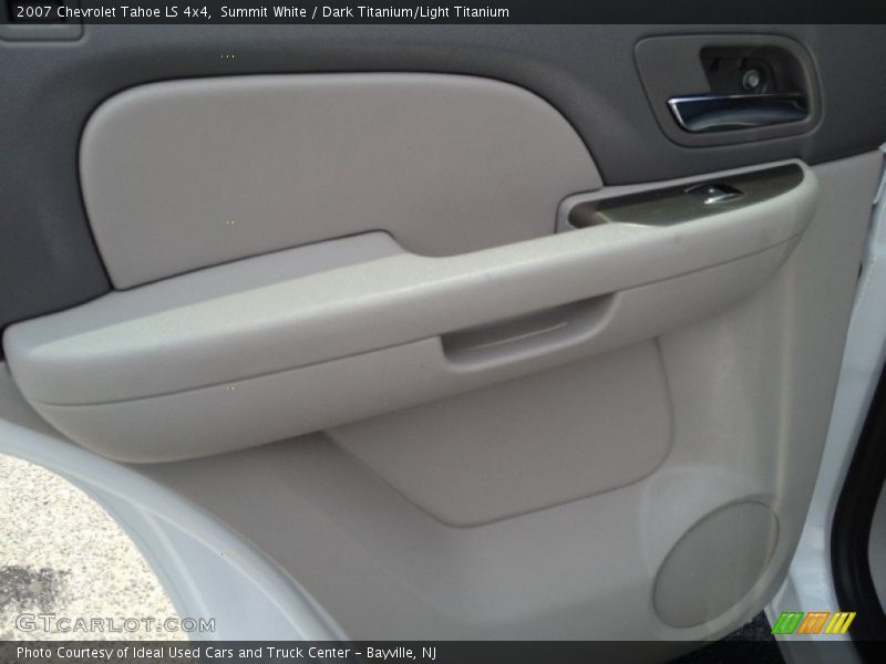 Summit White / Dark Titanium/Light Titanium 2007 Chevrolet Tahoe LS 4x4