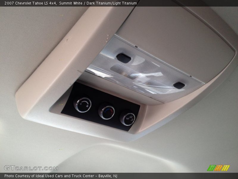 Summit White / Dark Titanium/Light Titanium 2007 Chevrolet Tahoe LS 4x4