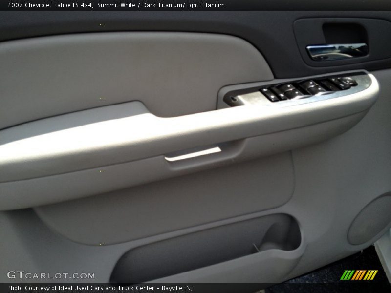 Summit White / Dark Titanium/Light Titanium 2007 Chevrolet Tahoe LS 4x4