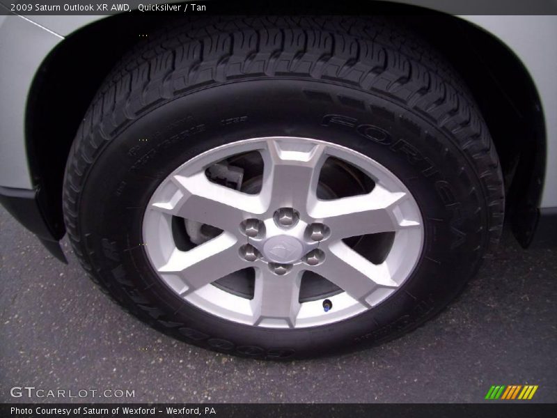Quicksilver / Tan 2009 Saturn Outlook XR AWD