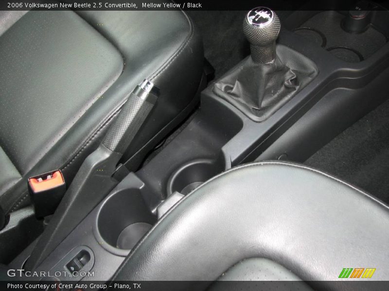 Mellow Yellow / Black 2006 Volkswagen New Beetle 2.5 Convertible