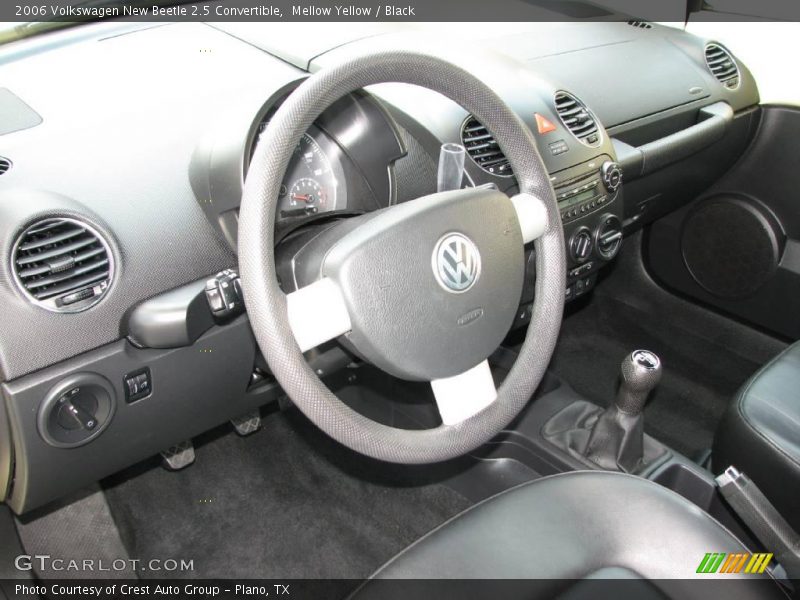 Mellow Yellow / Black 2006 Volkswagen New Beetle 2.5 Convertible