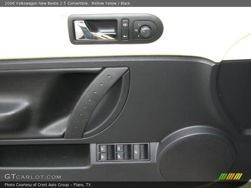 Mellow Yellow / Black 2006 Volkswagen New Beetle 2.5 Convertible