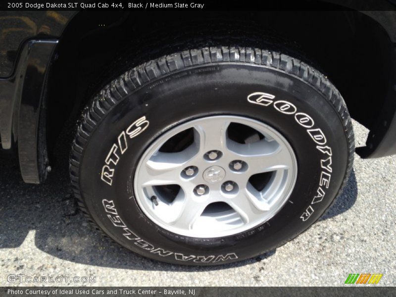 Black / Medium Slate Gray 2005 Dodge Dakota SLT Quad Cab 4x4