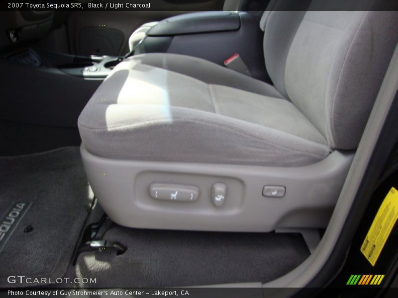 Black / Light Charcoal 2007 Toyota Sequoia SR5