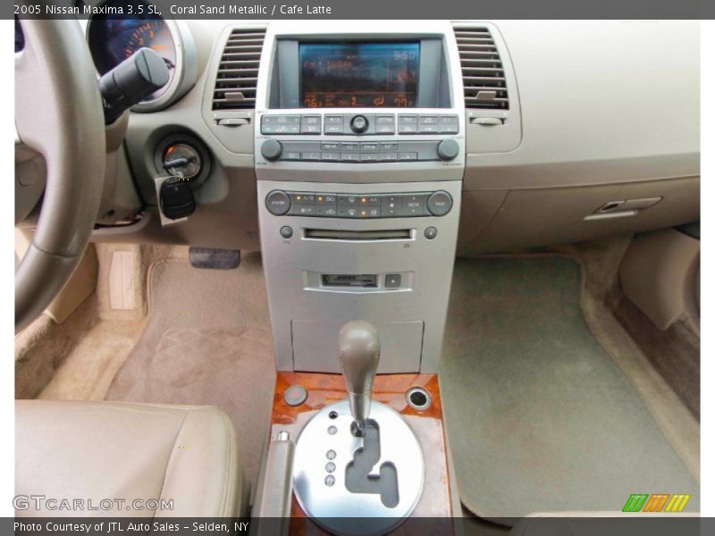 Controls of 2005 Maxima 3.5 SL