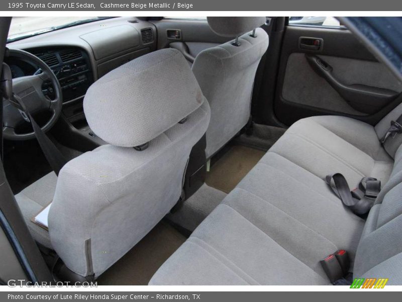 Cashmere Beige Metallic / Beige 1995 Toyota Camry LE Sedan