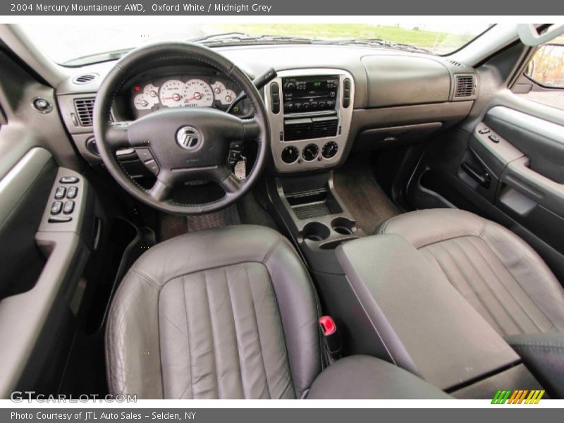 Oxford White / Midnight Grey 2004 Mercury Mountaineer AWD