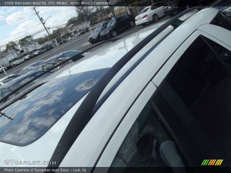 Arctic White / Cashmere 2009 Mercedes-Benz ML 350 4Matic