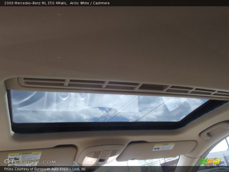 Arctic White / Cashmere 2009 Mercedes-Benz ML 350 4Matic