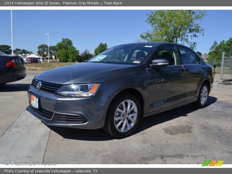 Platinum Gray Metallic / Titan Black 2014 Volkswagen Jetta SE Sedan