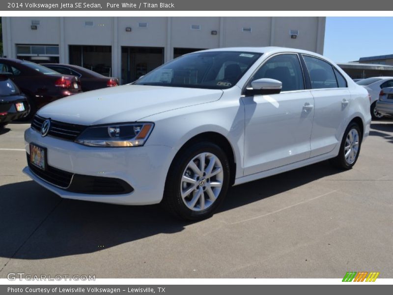 Pure White / Titan Black 2014 Volkswagen Jetta SE Sedan