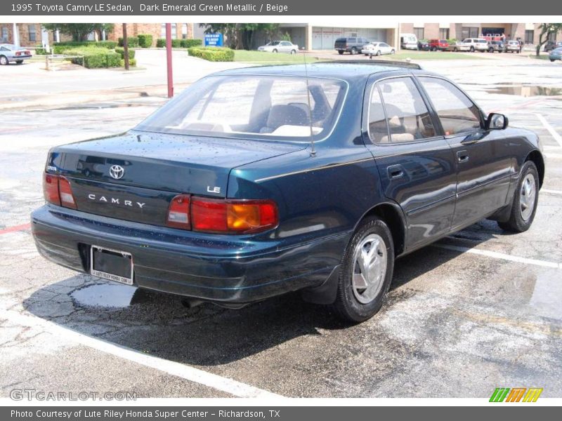 Dark Emerald Green Metallic / Beige 1995 Toyota Camry LE Sedan