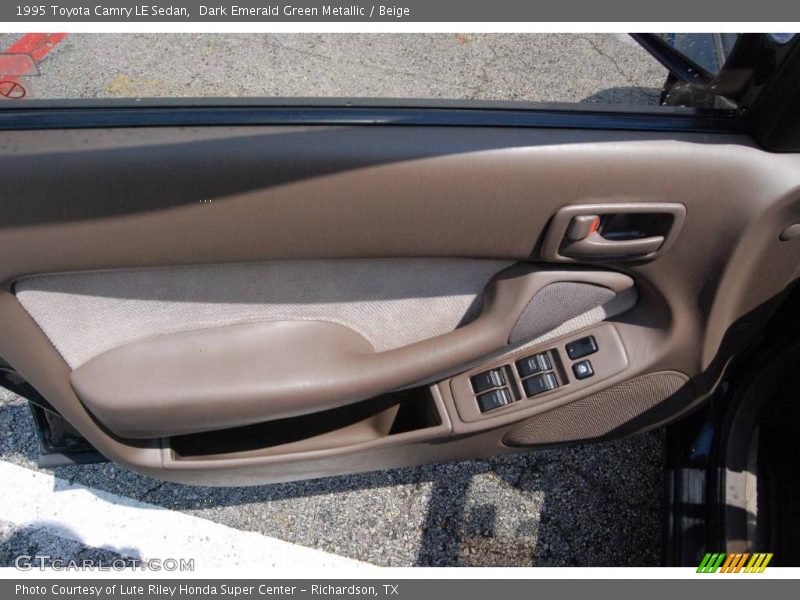 Dark Emerald Green Metallic / Beige 1995 Toyota Camry LE Sedan