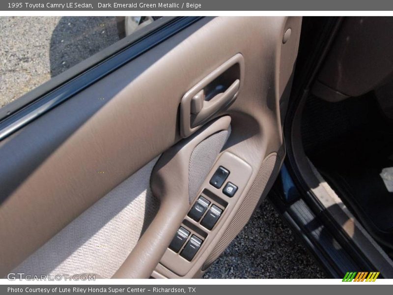 Dark Emerald Green Metallic / Beige 1995 Toyota Camry LE Sedan