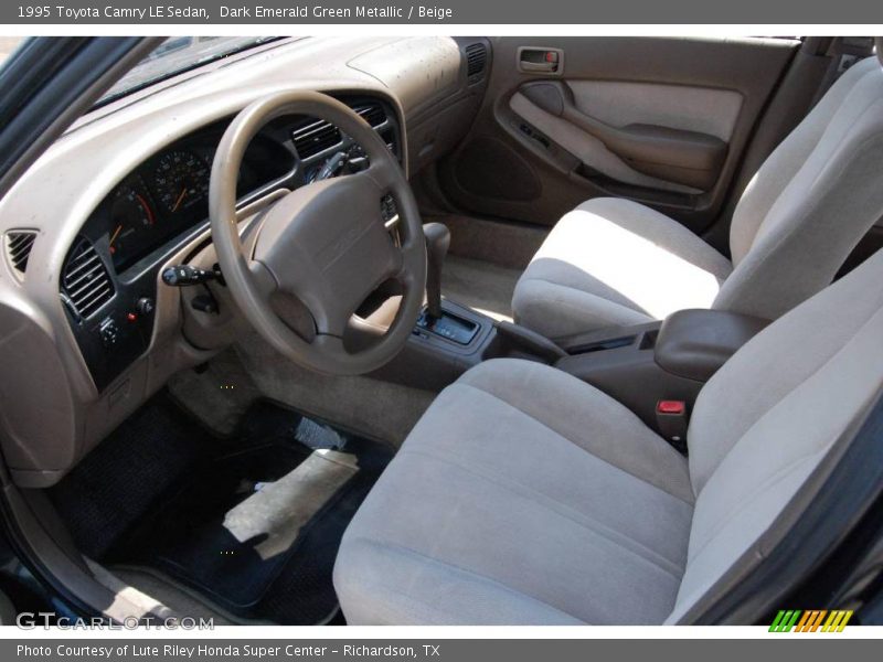 Dark Emerald Green Metallic / Beige 1995 Toyota Camry LE Sedan