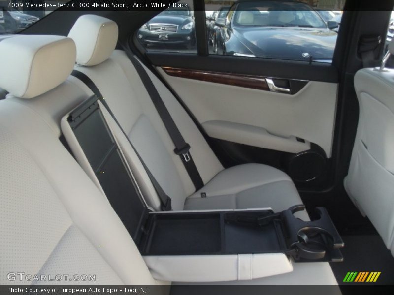 Arctic White / Black 2009 Mercedes-Benz C 300 4Matic Sport