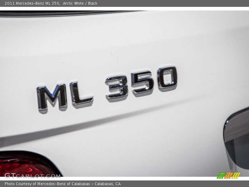 Arctic White / Black 2011 Mercedes-Benz ML 350