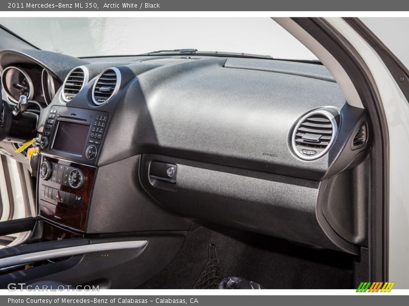Arctic White / Black 2011 Mercedes-Benz ML 350