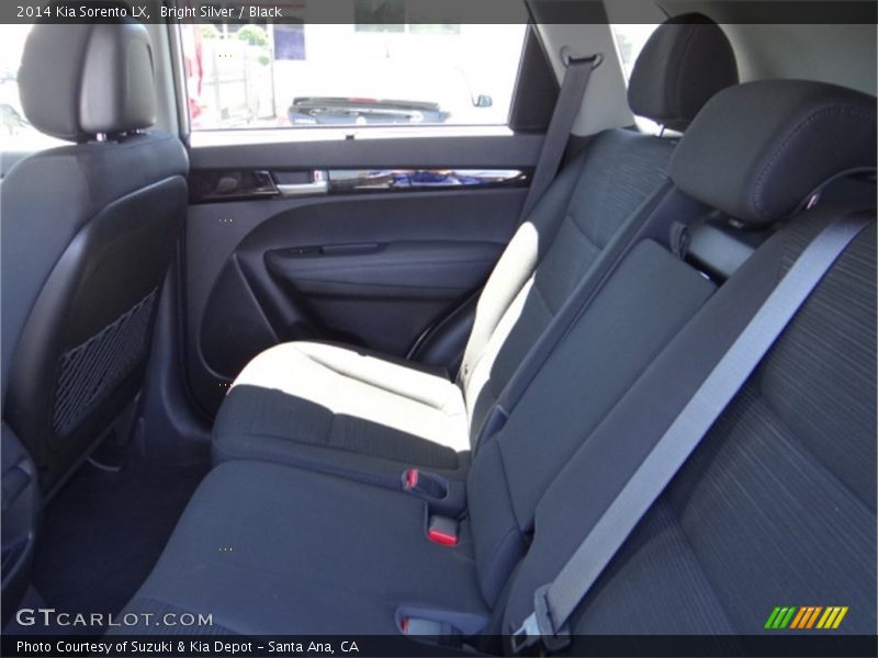 Bright Silver / Black 2014 Kia Sorento LX