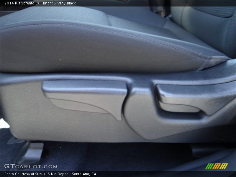 Bright Silver / Black 2014 Kia Sorento LX