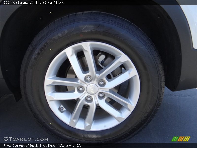 Bright Silver / Black 2014 Kia Sorento LX