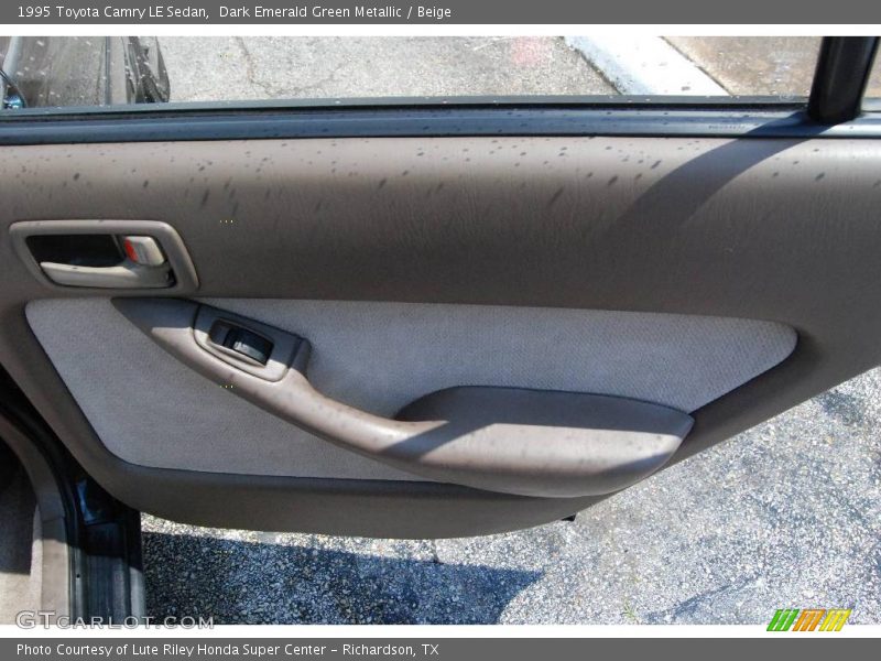 Dark Emerald Green Metallic / Beige 1995 Toyota Camry LE Sedan