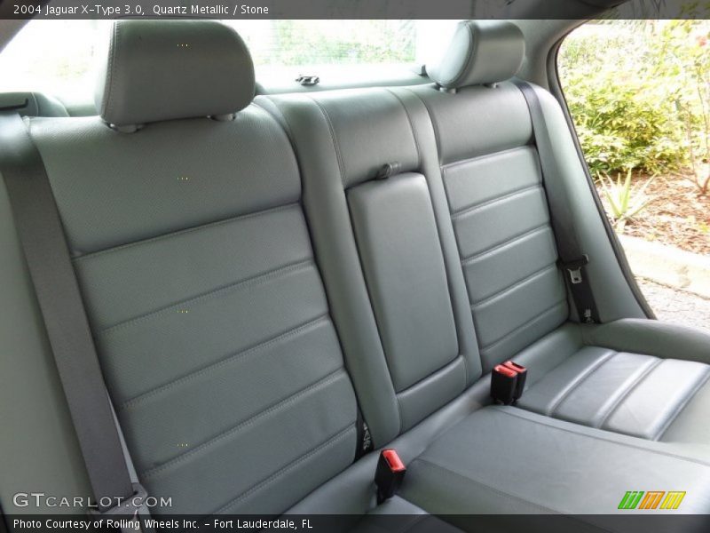 Quartz Metallic / Stone 2004 Jaguar X-Type 3.0