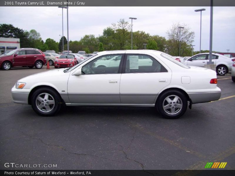 Diamond White / Gray 2001 Toyota Camry LE