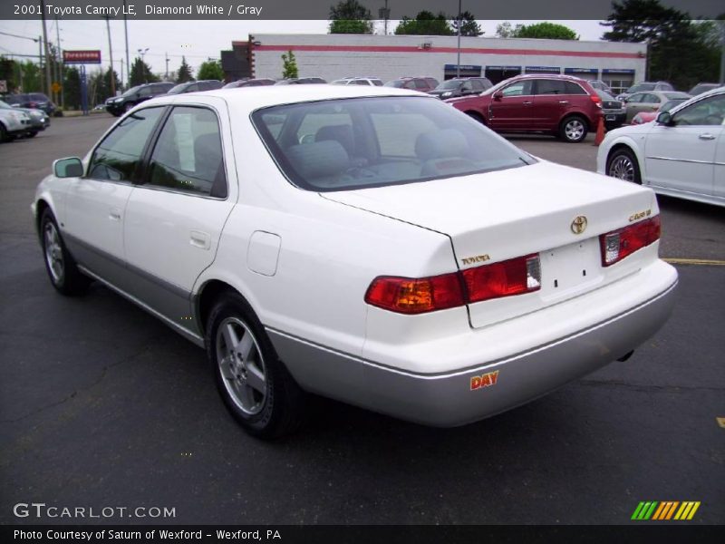 Diamond White / Gray 2001 Toyota Camry LE