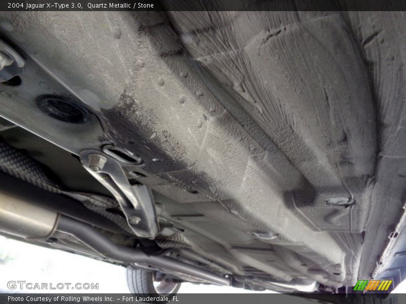 Undercarriage of 2004 X-Type 3.0