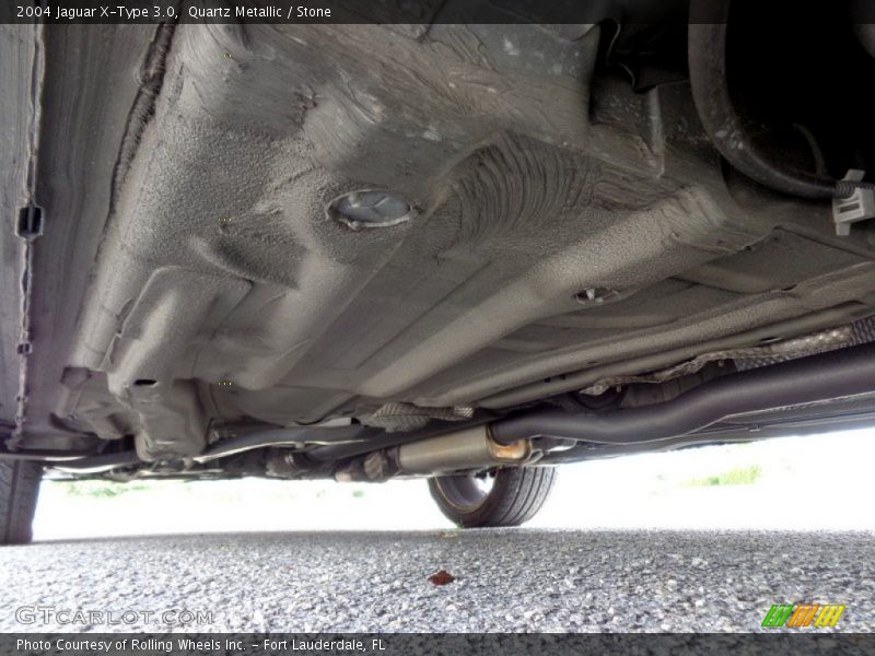 Undercarriage of 2004 X-Type 3.0