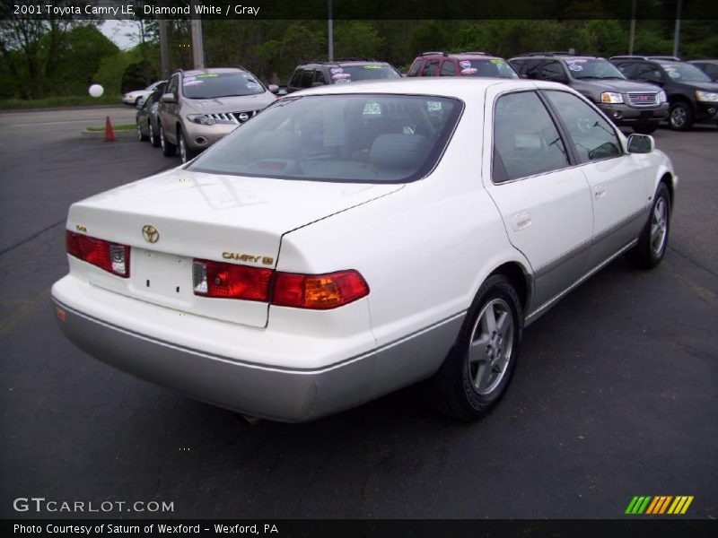 Diamond White / Gray 2001 Toyota Camry LE