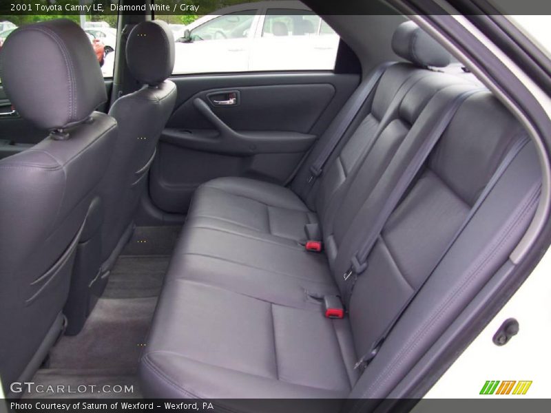 Diamond White / Gray 2001 Toyota Camry LE