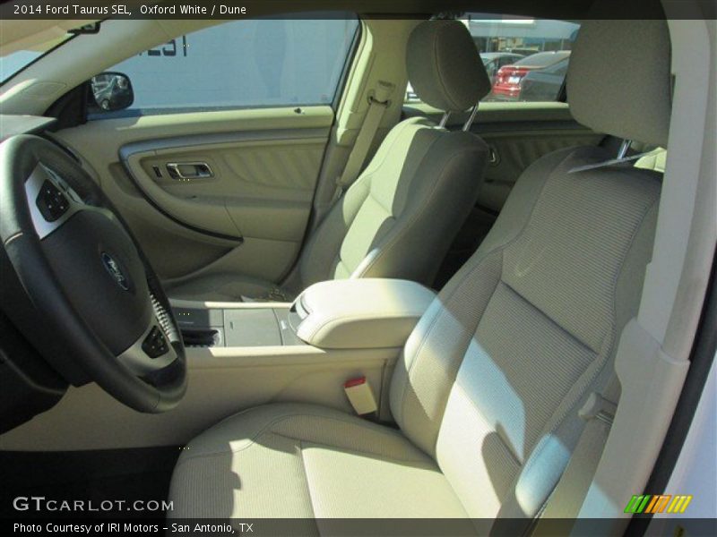 Oxford White / Dune 2014 Ford Taurus SEL