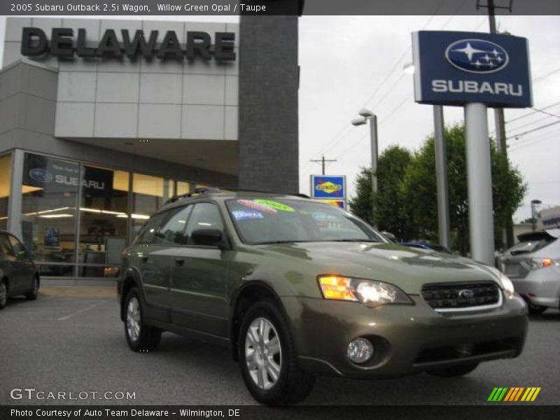 Willow Green Opal / Taupe 2005 Subaru Outback 2.5i Wagon